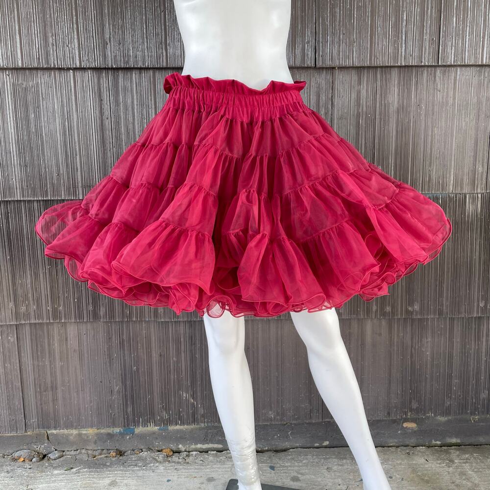 🔥VTG Sam’s USA Fluffy Ruffle 2 Layer Red
Petticoat Rockabilly Full Skirt Square